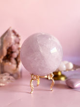 Load image into Gallery viewer, 1.5kg Periwinkle Rose Quartz Sphere
