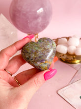 Load image into Gallery viewer, Bolivianite Heart 002
