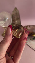 Load and play video in Gallery viewer, Citrine Faceted Heart 007
